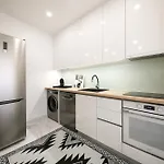 A Casinha Avo Mariana 53 דירה נאזרה