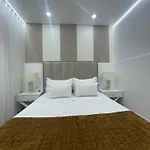 A Casinha Avo Mariana 53 דירה נאזרה